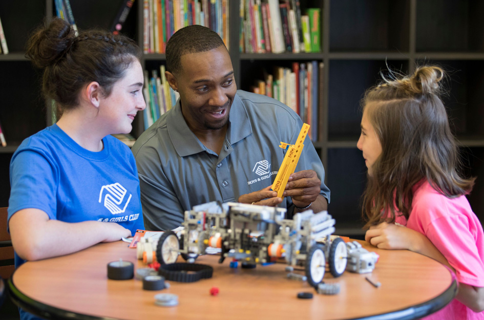 Motivating Girls to Pursue Careers in STEM