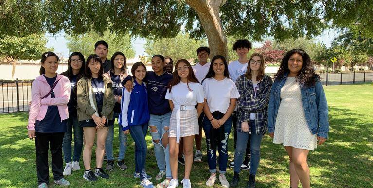 Joecelyn and the American Sign Language class