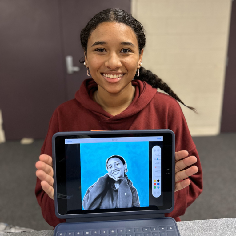 Club teen with ipad and pop art