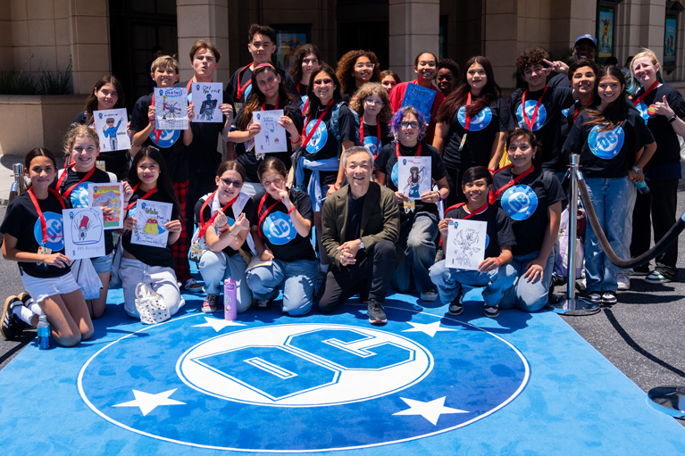 Group photo of Club kids for a unique “Studio Day” on the Warner Bros. Lot.
